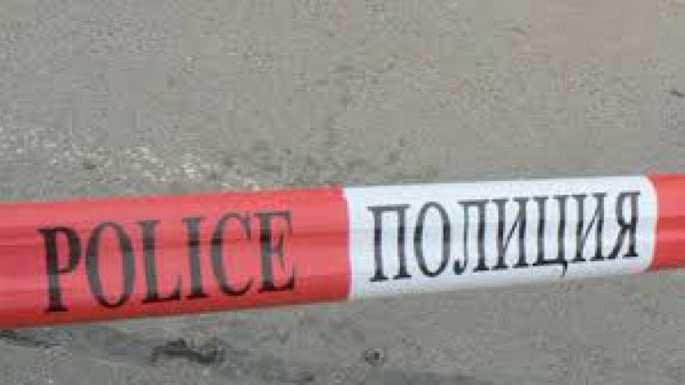 Убиецът на бизнесмена Петър Христов - с черни дрехи, около 35-годишен, с маска