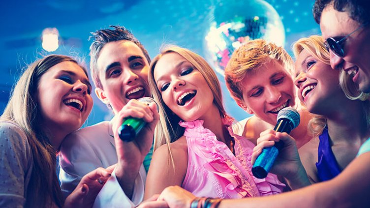 КАТ със съвет към студентите за празника: Внимавайте на пътя!