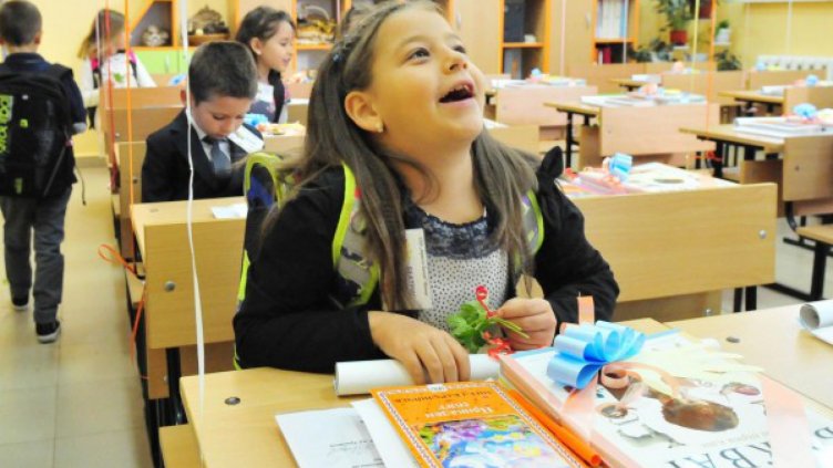 Без бележник до 3 клас: Няма да пишат оценки