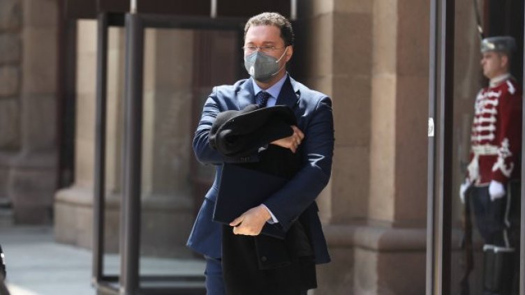 Митов: Служебното правителство се превръща в предизборен щаб на Радев