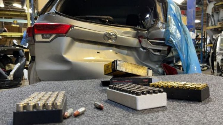 Ударени US коли "радват" европейците с… вибратори, че и с пълни памперси