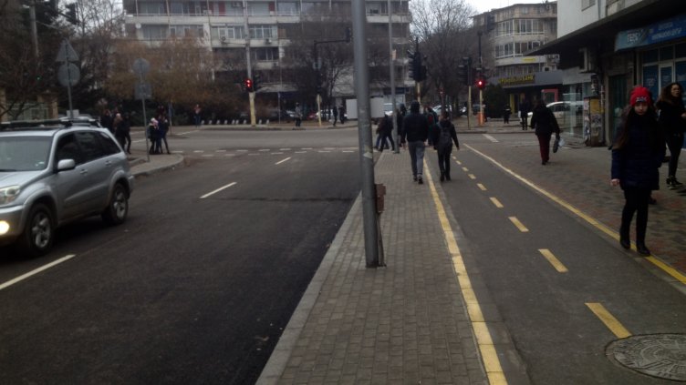 Пуснаха движението по ул." Георги Бенковски"