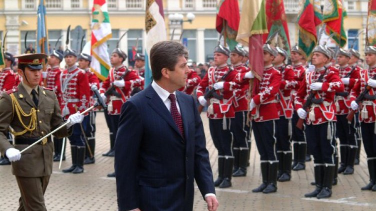 КС отсече: Първанов може да се кандидатира за президент