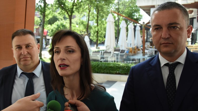 снимки: Пламен Гутинов