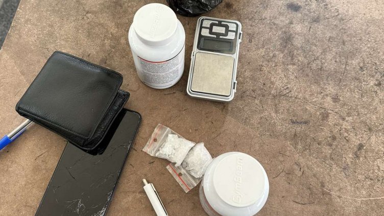 Задържаха ученик с наркотици във варненска гимназия