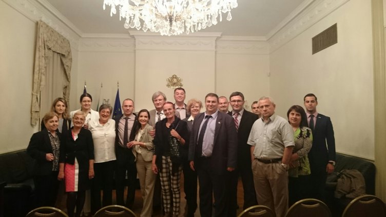 Варненският евродепутат Емил Радев и колегата му Ангел Джамбазки се срещнаха с българската общност  във Вашингтон