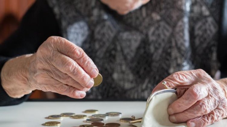 От 1 октомври пенсиите се вдигат със 136 лв.