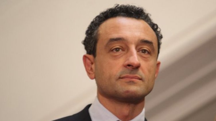 Лорер продължава да се готви за бежанци от Русия