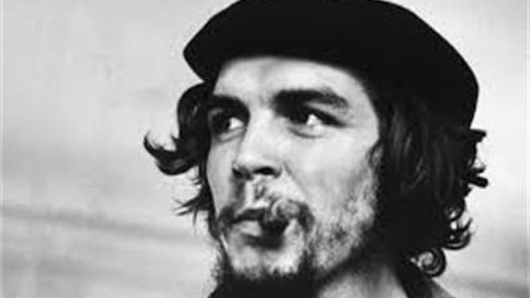 Бивш агент на ЦРУ: Отрязахме ръцете на Че Гевара, за да докажем на Фидел Кастро, че е мъртъв