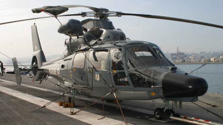 На Никулден посрещаме вертолет AS 365N3 „Dauphin”