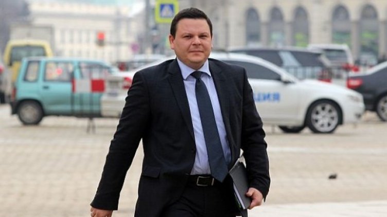 Служебният министър уволни шефовете на БДЖ и НКЖИ