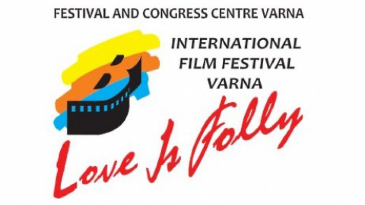 Любими филми от "Любовта е лудост" гледат варненци до 20 август