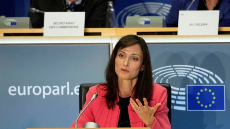 Мария Габриел бе единодушно одобрена за нов мандат