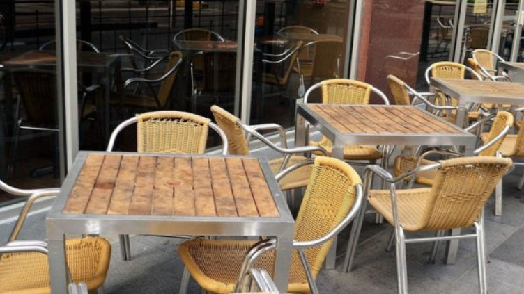 Сдружението на заведенията: Или отваряте всички бизнеси без ограничения, или затваряте всички!