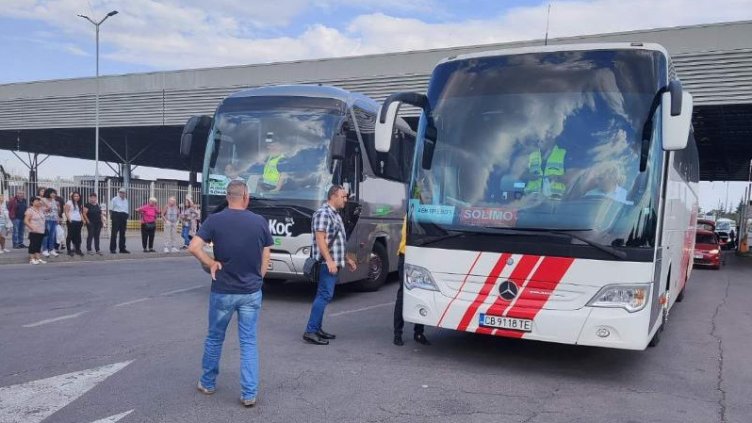 Масирани проверки по туристическите автобуси на ГКПП „Капитан Андреево“