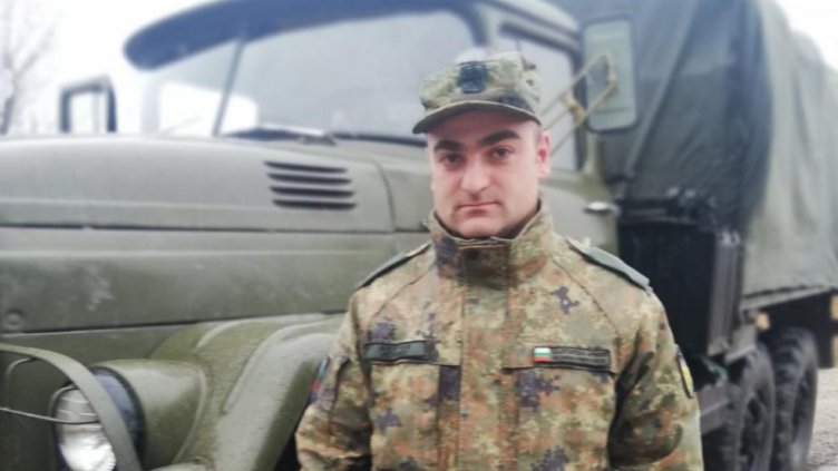 Ето го войника, спасил двама от катастрофата край Бело поле
