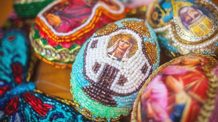 На Велика събота също боядисваме яйца