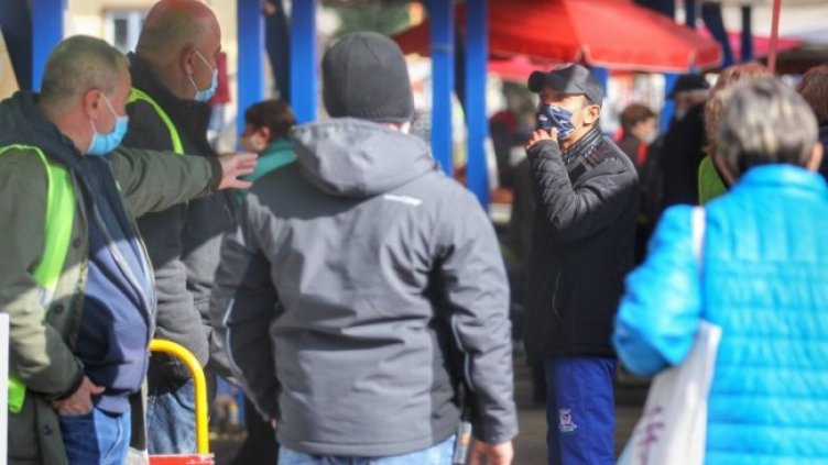 Вече са в сила по-строгите мерки срещу COVID-19