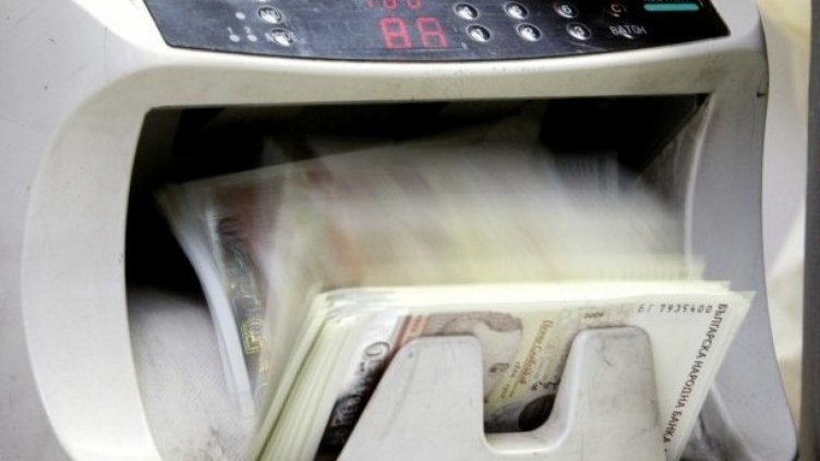 Лихвите по депозитите на бизнеса растат минимално през март