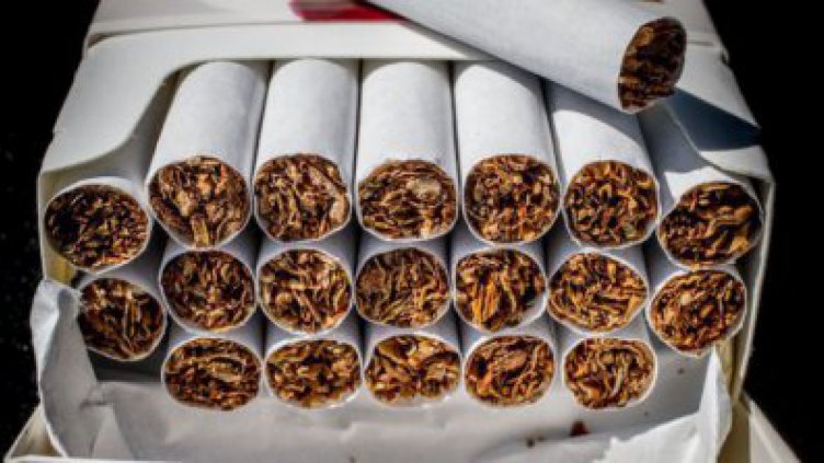 Турски шофьор натъпка нелегални цигари в дюшеци