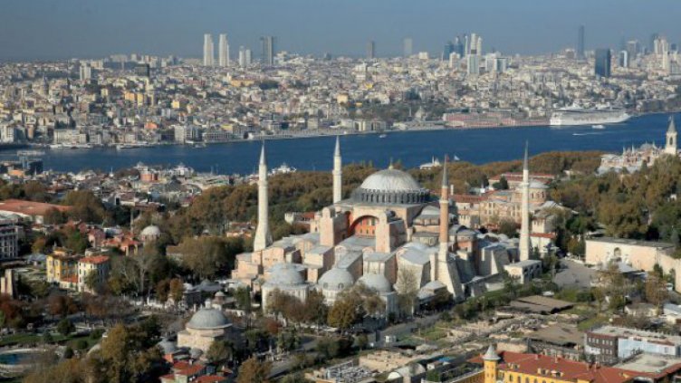 Истанбул може да остане без ток