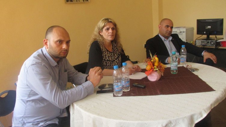 ПАВЕЛ ХРИСТОВ (вляво), Мария Белова и д-р Димитър Димитров