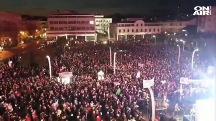 Хиляди сърби излязоха на пореден протест срещу Вучич в Белград