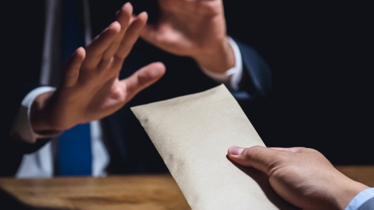 Комисия ще бори корупцията във висшите етажи на властта