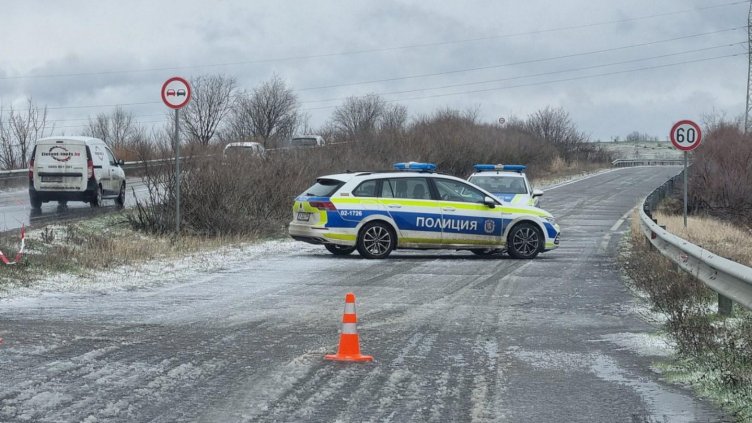 Ограничават движението на тежкотоварни автомобили в североизточна България