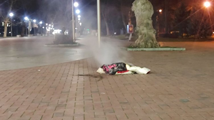 Запален юрган в центъра на Варна предизвика смут (СНИМКА)