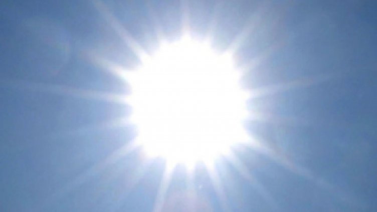 Слънчева, но студена сряда