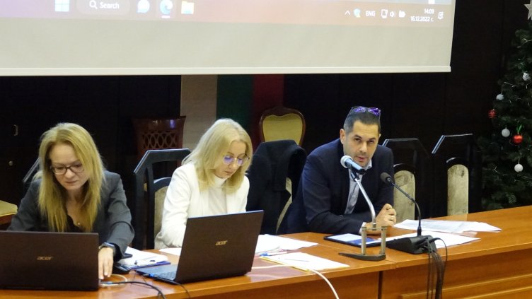 Във Варна разполагат чадъри и тенти, които пречат на видеонаблюдението