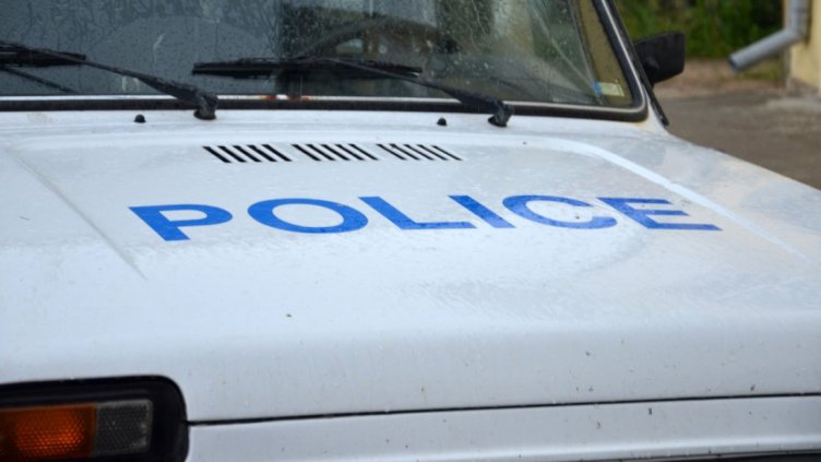 Мъж беше прострелян след масово сбиване