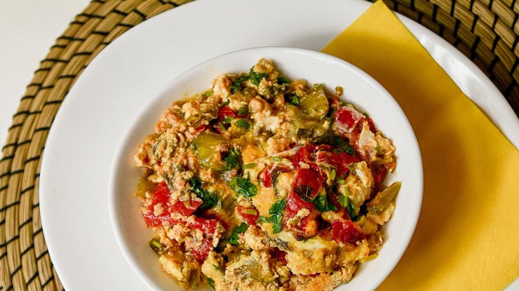 Златно меню на Златните: Омлетът 12 лева, за миш-маш се бъркаш с 14