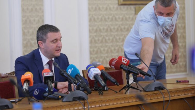 Горанов: Има напрежение по темата за ДДС