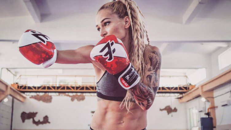 Албена Ситнилска дебютира на SENSHI 5 във Варна