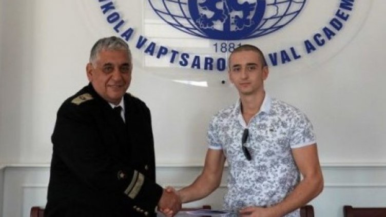 Предлагат капитан I ранг Калин Калинов да смени Боян Медникаров във ВВМУ