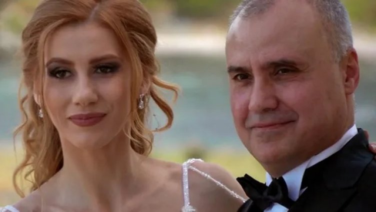 Чаровна тв водеща се омъжи за топ музикант