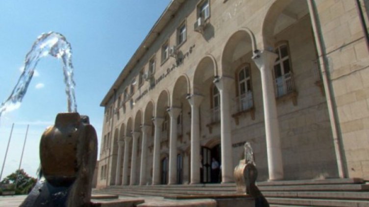 Академията в Свищов &ndash; като пещерата на Али Баба