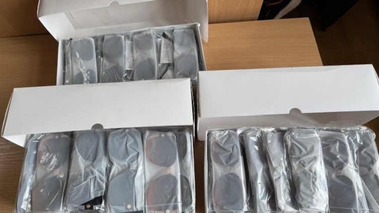 Близо 72 000 бройки "маркови" очила задържаха в Митница Варна