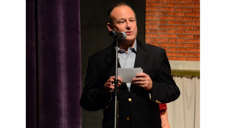 Посланикът на САЩ и съпругата му дойдоха за премиерата на „Улична сцена“ във Варна