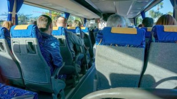 На екскурзия през Facebook: Рискувате от загуба на пари до затруднения на път