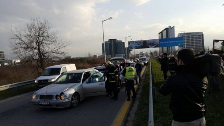 Верижна катастрофа затапи булевард "Брюксел"