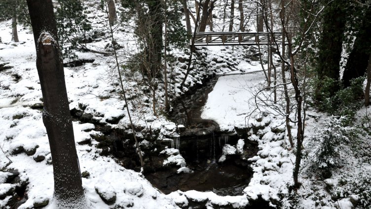 Облачно, без валежи и покачване на температурите