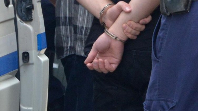 Хванаха двама българи, превозвали 13 имигранти