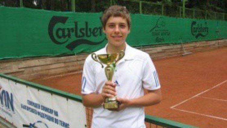 Тенисист от Варна златен в Сърбия