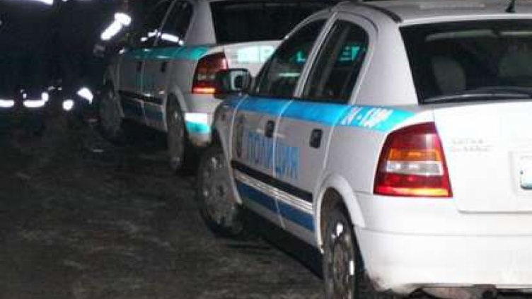 Психично болен мъж се барикадира в Горна баня