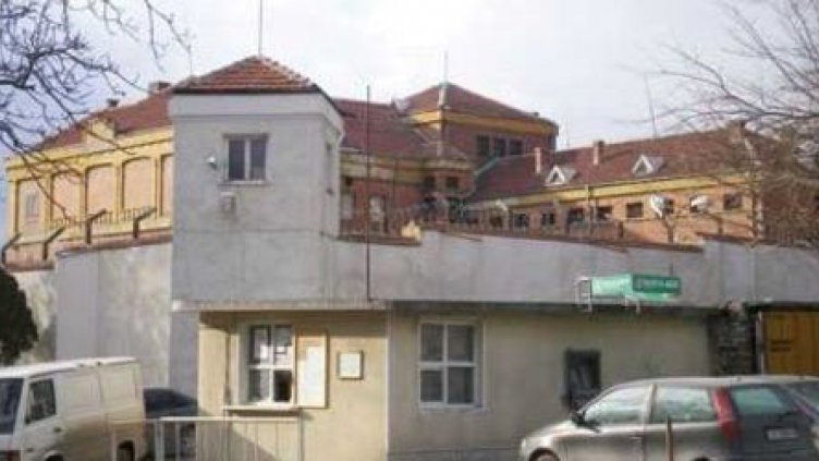 Варненски затворник получи хероинови тениски