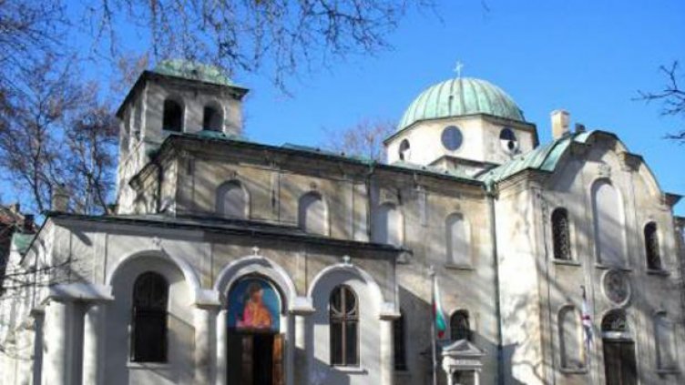 Зов за помощ: Варненци, дарете храна за хора в нужда