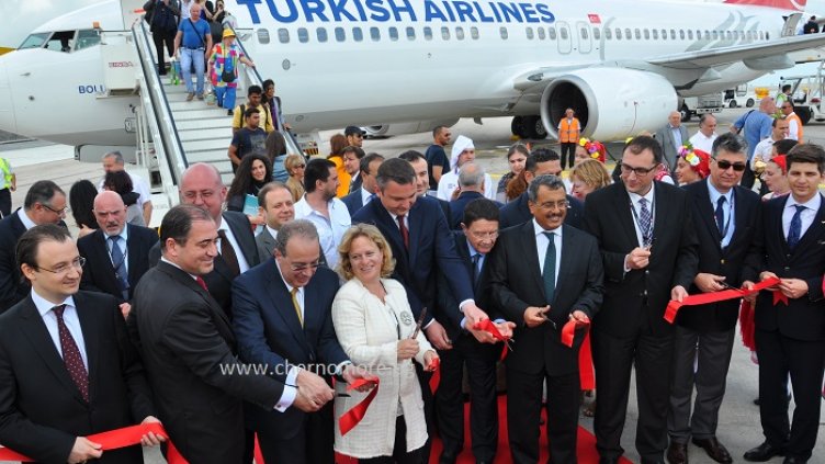 Варна посрещна първия полет от Истанбул